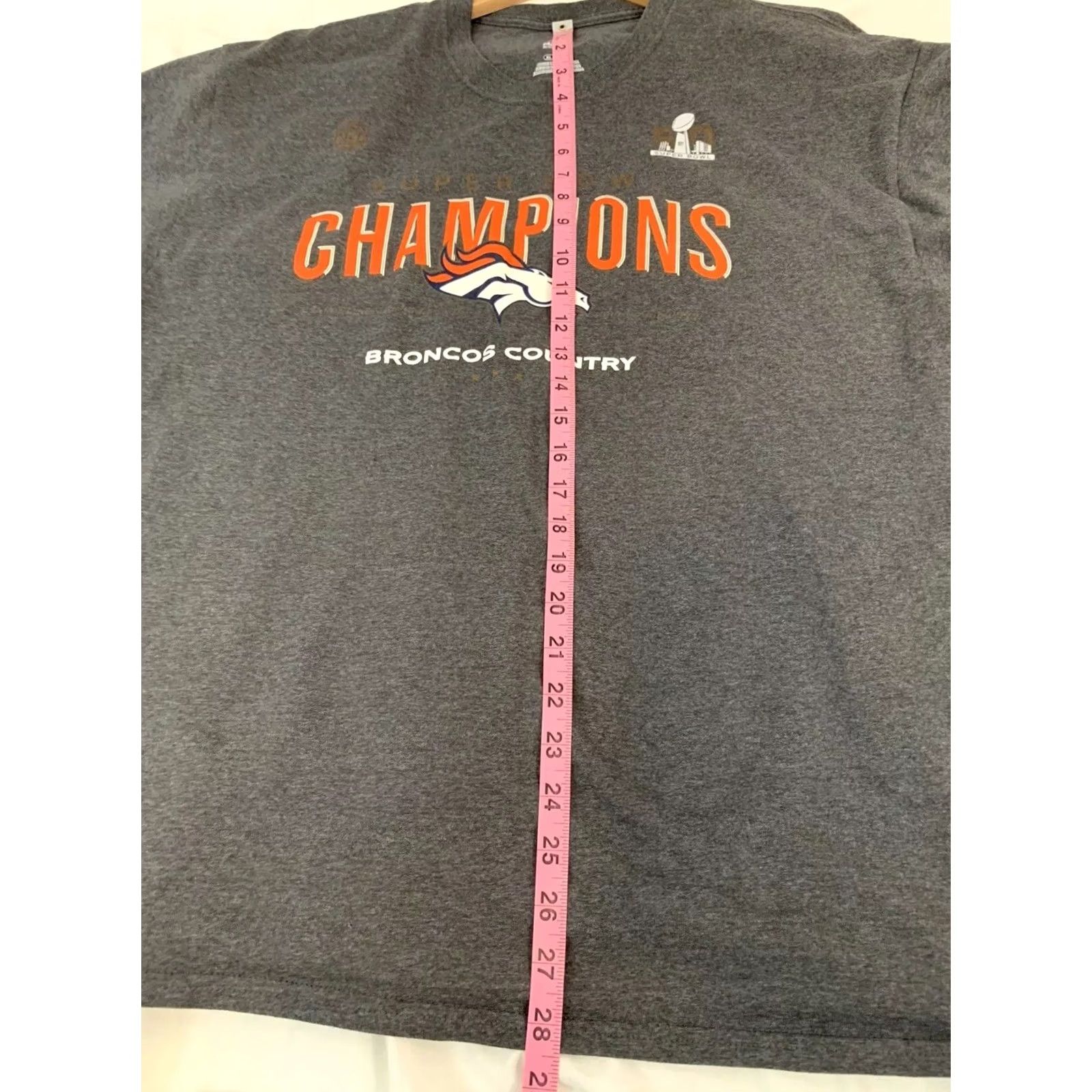 Champion Majestic T-Shirt Denver Broncos Super Bowl 50 Champions Gray XL R3 VGUC Men Short Sleeve Graphic Tee Size US XL / EU 56 / 4 - 6 Thumbnail