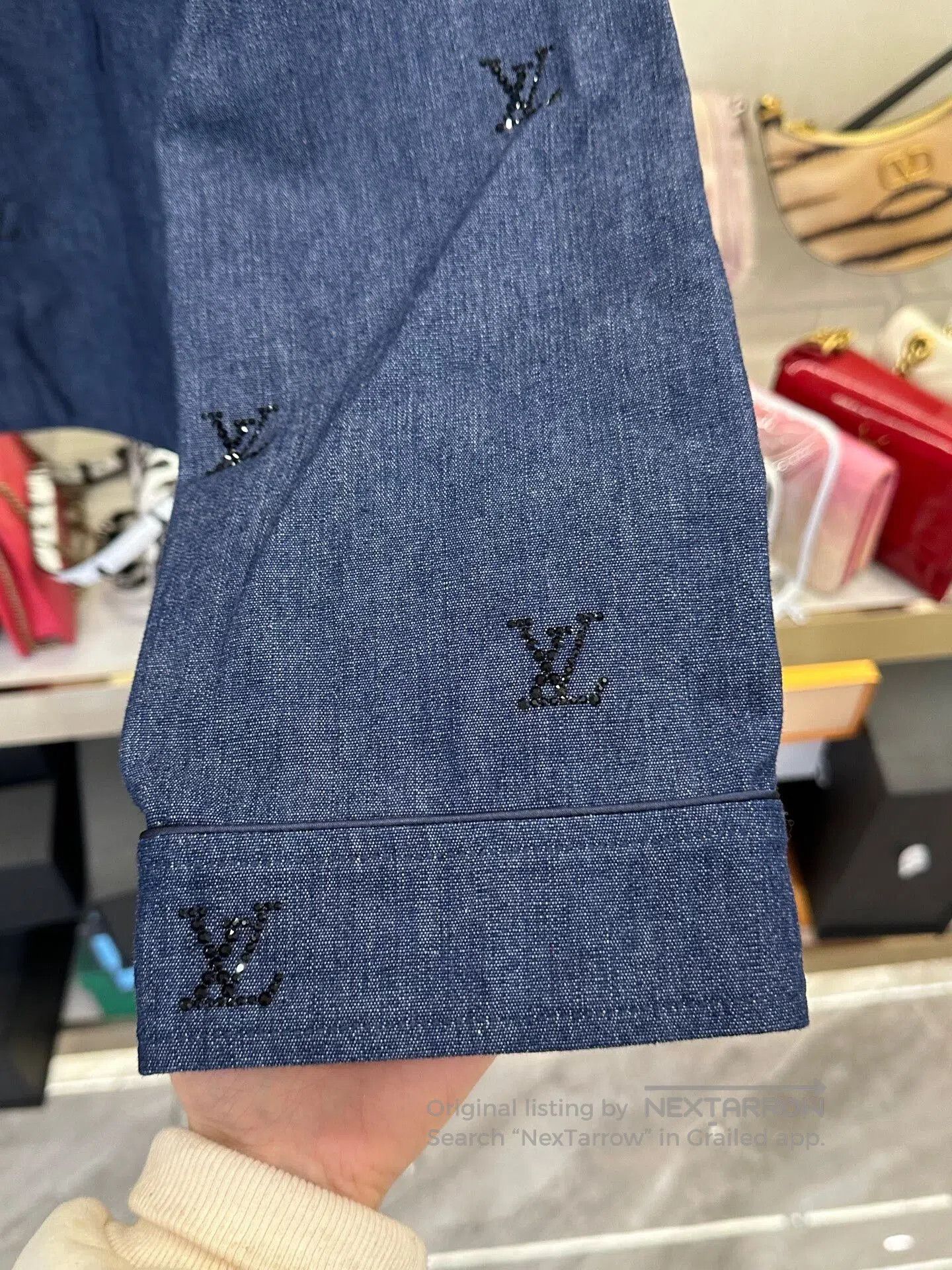 Louis Vuitton louis vuitton denim shirt with logo embellishments. Size US M / EU 48-50 / 2 - 6 Thumbnail