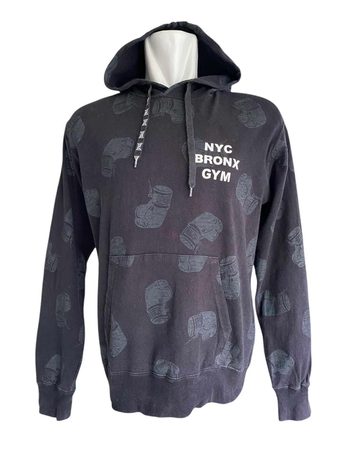Rare EVERLAST Monogram Hoodie (M)