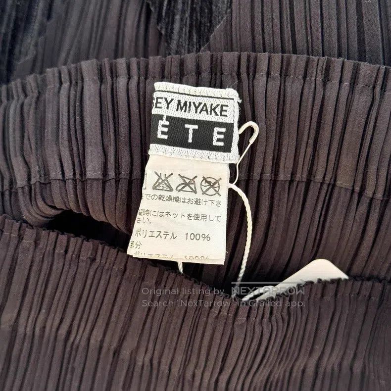 Issey Miyake Issey Miyake size:1 Black Midi Skirt Size 22" - 4 Thumbnail