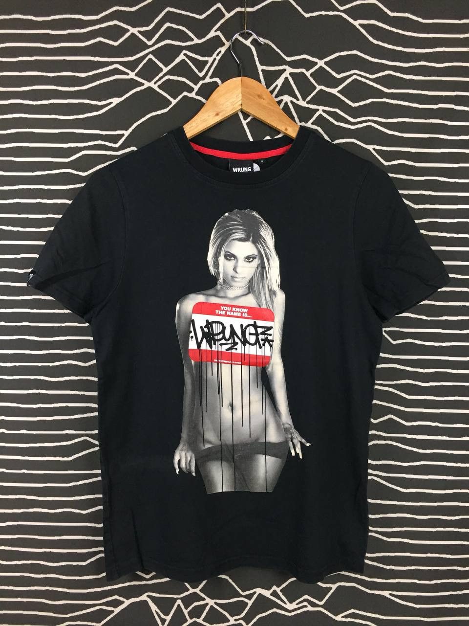 Vintage Wrung Streetwear Paris Sexy Girl Graphic Tee Size US S / EU 44-46 / 1 - 2 Thumbnail