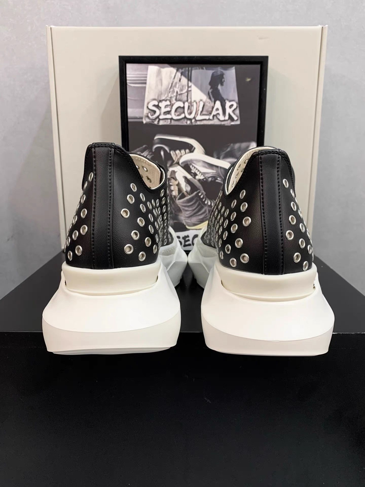Rick Owens Rick Owens Black Leather Tractor Sole Low Sneakers K34 Size US 5 / IT 35 - 7 Thumbnail