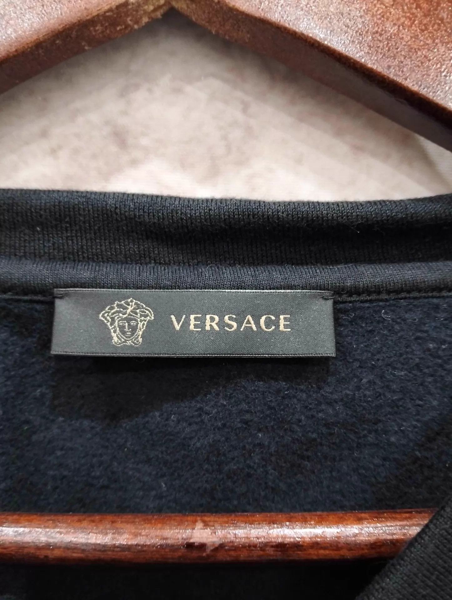 Versace VERSACE Medusa Leather Panel V-neck Pullover S Size US S / EU 44-46 / 1 - 4 Thumbnail