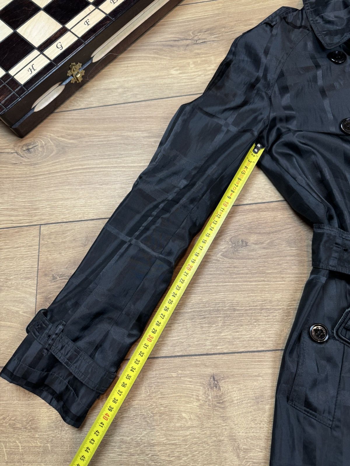 Burberry Vintage trench coat Burberry original luxury streetwear item Size XS / US 0-2 / IT 36-38 - 7 Thumbnail