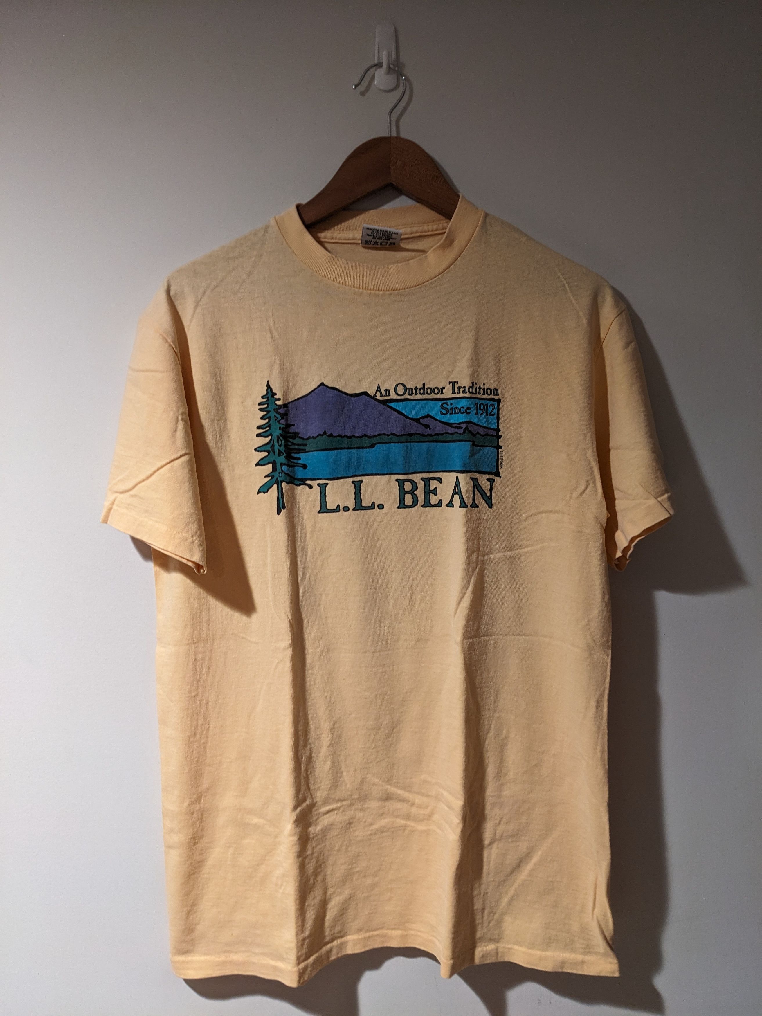 Vintage 90s Bean Logo Yellow Medium T-Shirt