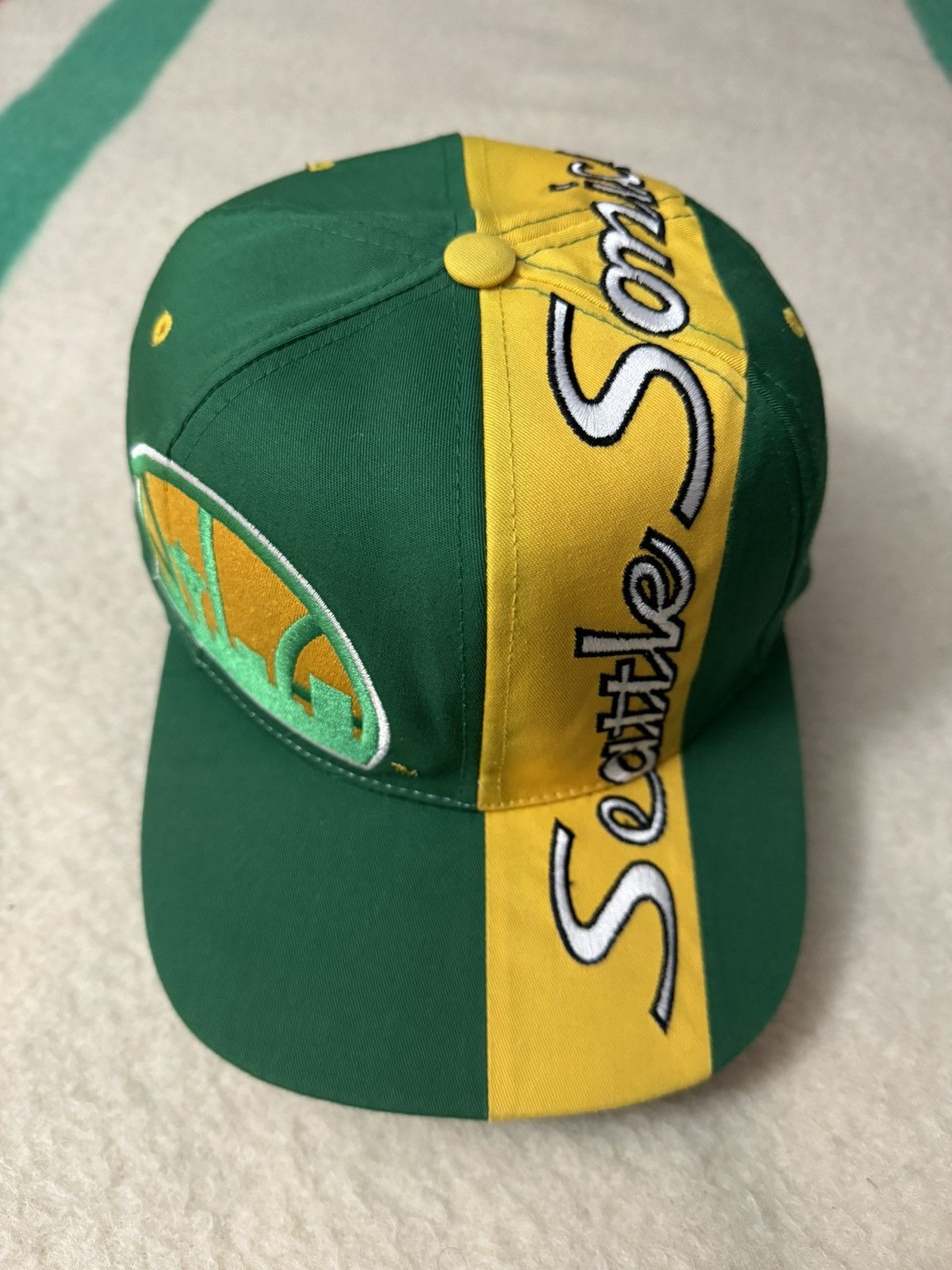 Logo Athletic × NBA × Sports Specialties Sports Specialties Seattle SuperSonics Sonics Hat snapback Size ONE SIZE - 2 Thumbnail
