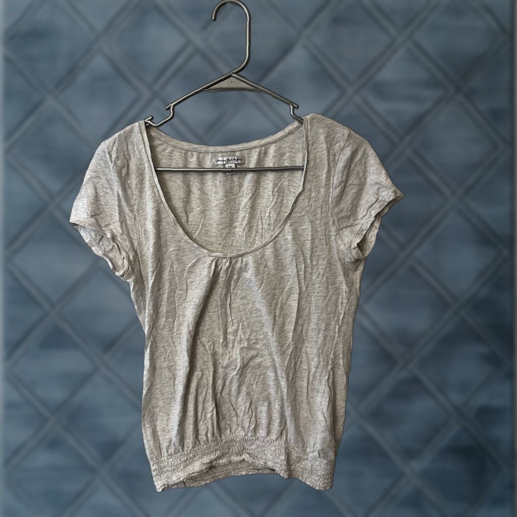 American Eagle Outfitters American Eagle Outfitters Womens T-Shirt L Gray Round Neck Short Sleeve Size L / US 10 / IT 46 - 1 Thumbnail