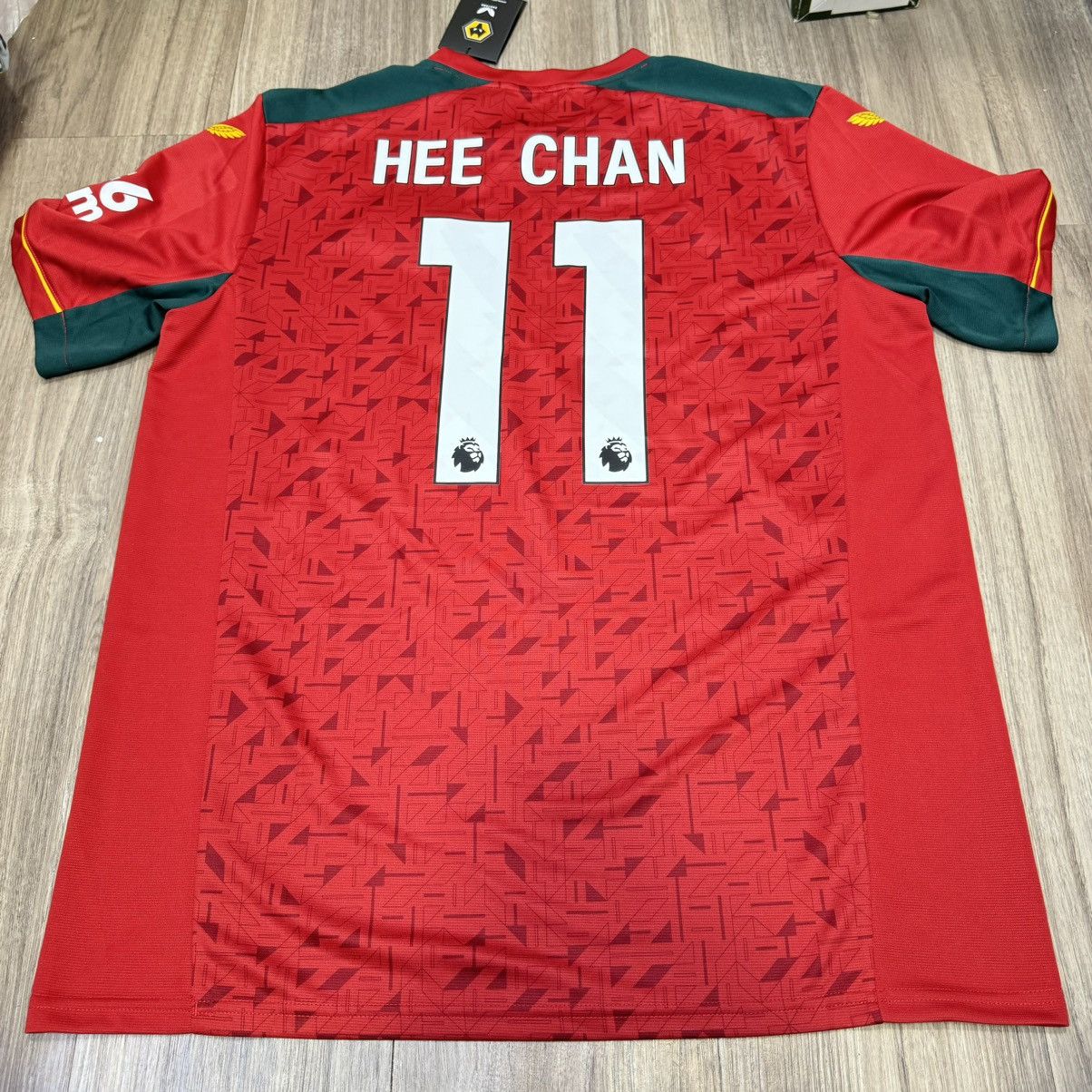 Other Wolves 23/24 away shirt #11 Hee Chan (Bnwt) Size US XL / EU 56 / 4 - 2 Thumbnail