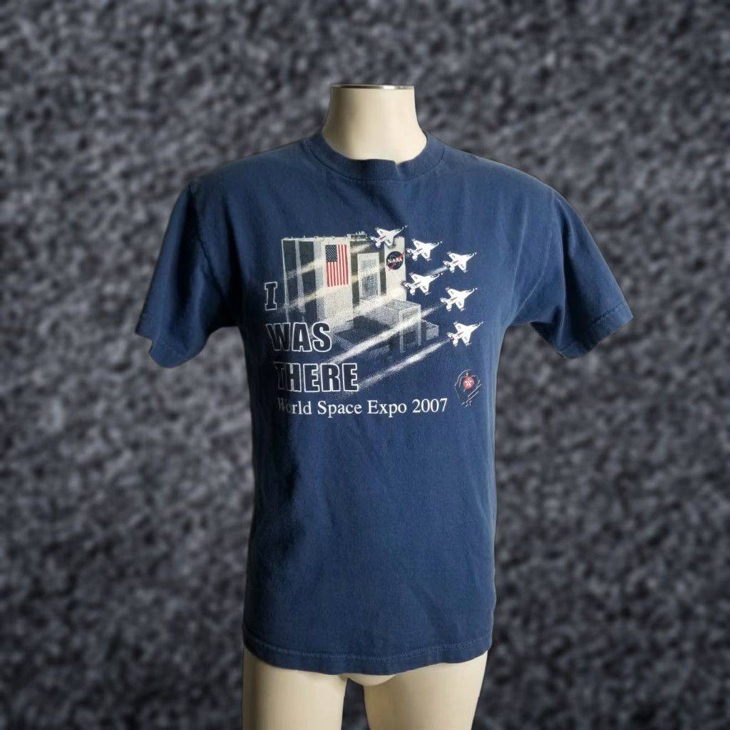Vintage VINTAGE Kennedy Space Center World Space Expo 2007 Navy Graphic T Shirt Mens M Blue 100% Cotton NASA Space Theme Collection Size US M / EU 48-50 / 2 - 1 Thumbnail