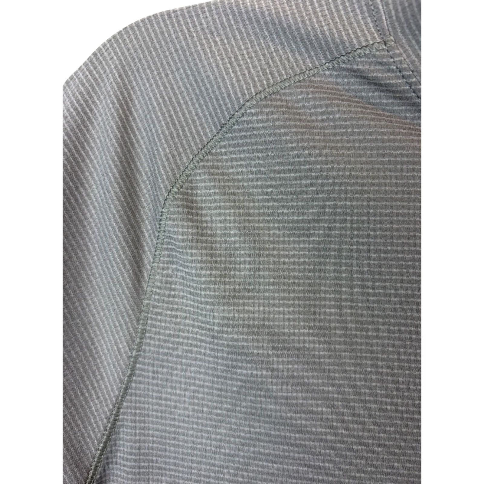 Vintage VRST Shirt Mens Large Short Sleeve Gray Tee Running Lightweight Athletic Size US L / EU 52-54 / 3 - 4 Thumbnail
