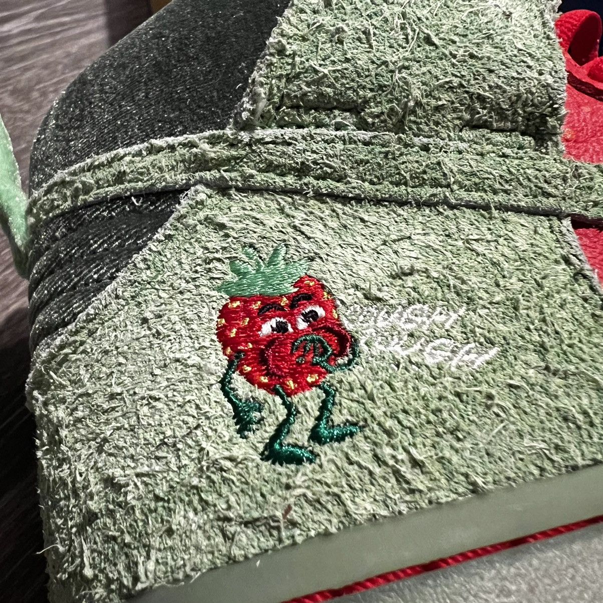 Nike Nike Sb Dunk High Strawberry Cough Size US 10.5 / EU 43-44 - 25 Thumbnail