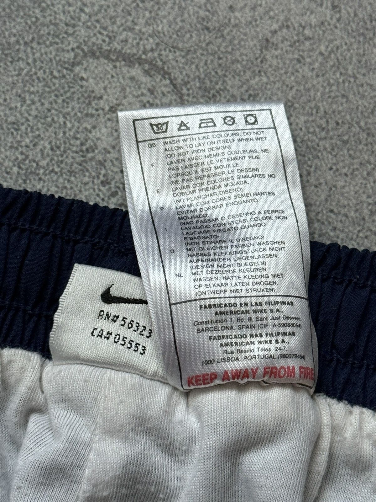 Nike × Vintage Nike XL swoosh nylon jogger sweat track pant trouser baggy Size US 39 - 11 Thumbnail