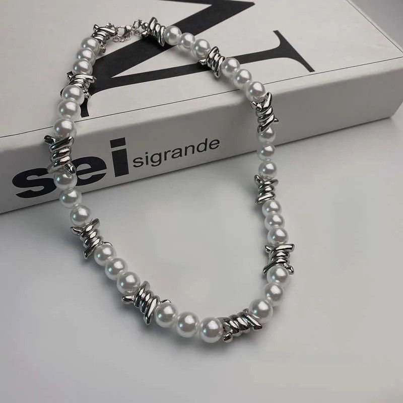 Jewelry × Vintage Punk Imitation Pearl Thorns Chain Necklace Size ONE SIZE - 5 Thumbnail