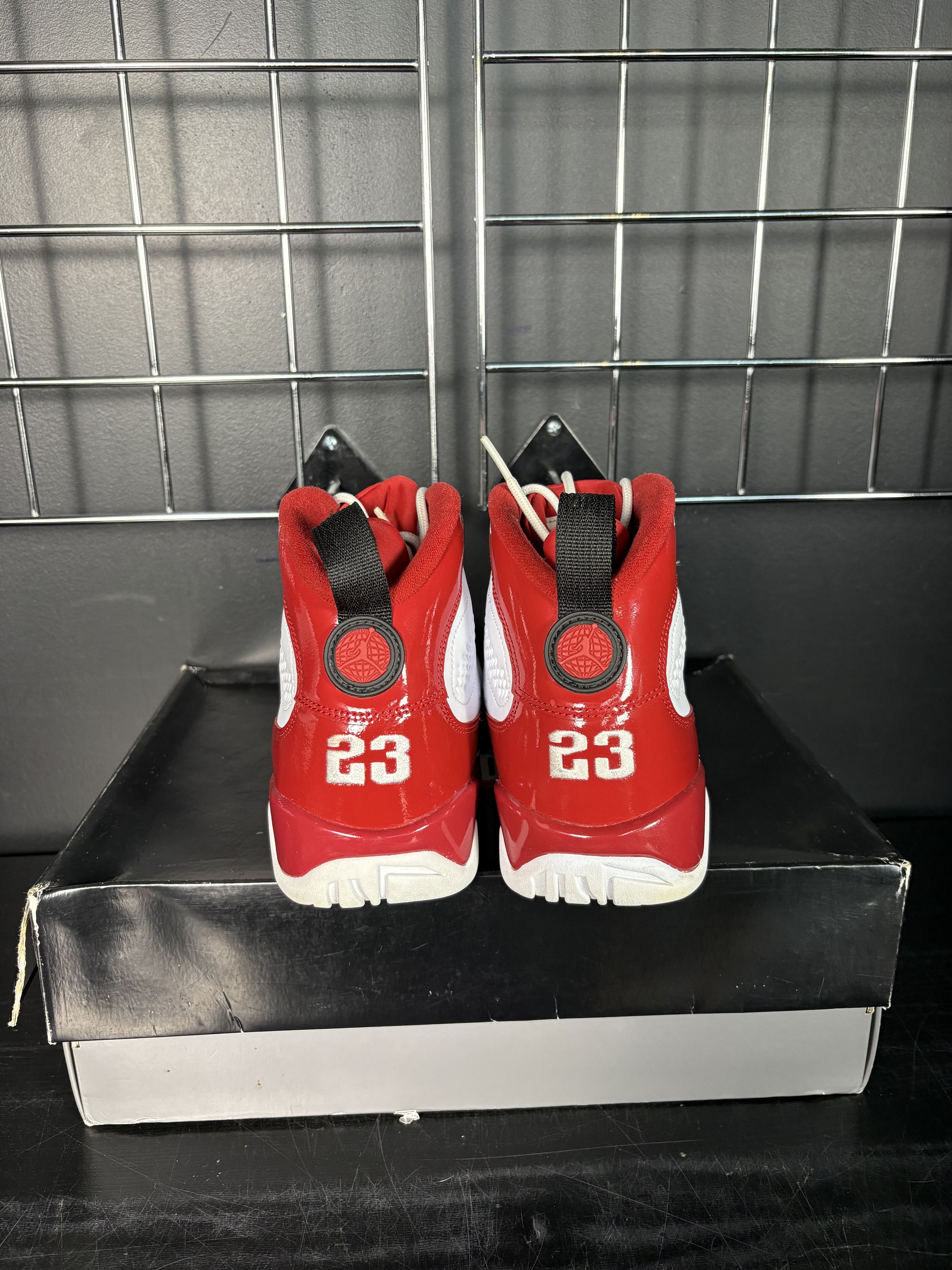 Jordan Brand Air Jordan 9 Retro "White Gym Red" **PRE-OWNED** - Size 8.5 Size US 8.5 / EU 41-42 - 5 Thumbnail