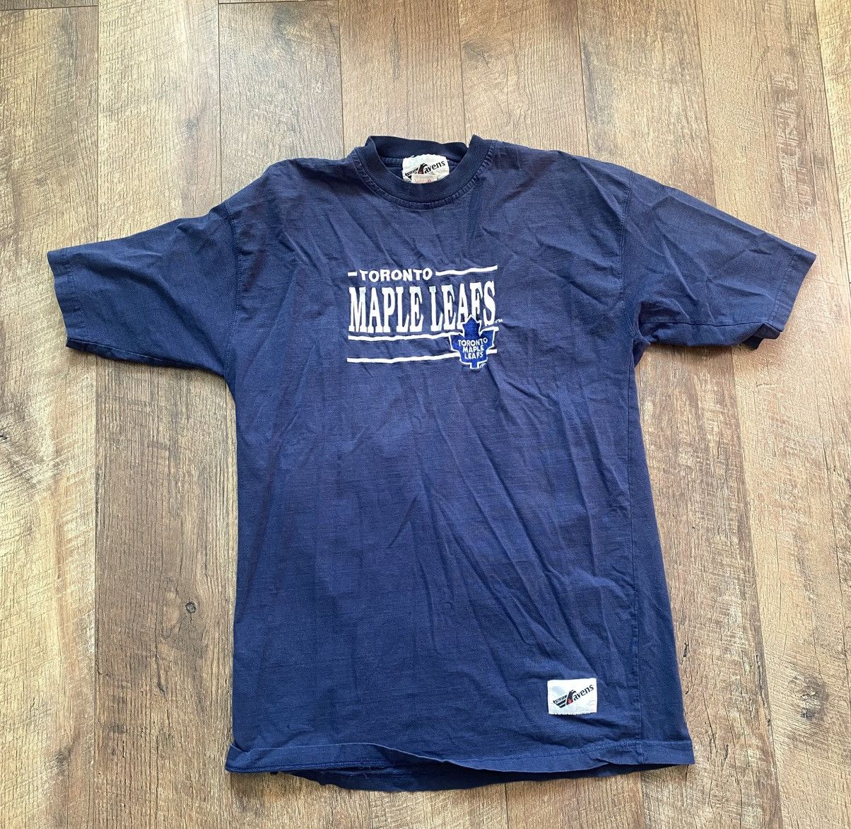 Other Vintage Toronto Maple Leafs Navy Blue T-Shirt from the 90s, Size US L / EU 52-54 / 3 - 1 Thumbnail