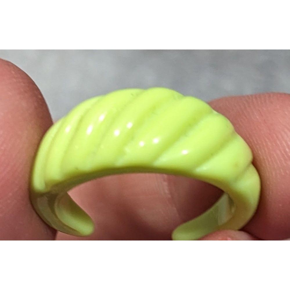 Other Retro Light Green Textured Open Bottom Dome Cuff Ring Size 8 Size ONE SIZE - 6 Thumbnail