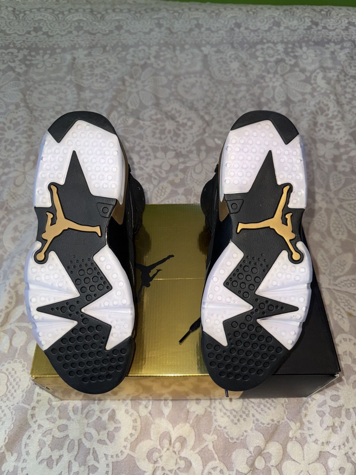 Jordan Brand × Nike Air Jordan 6 Retro ‘Defining Moments’ 2020 Size US 10 / EU 43 - 5 Thumbnail