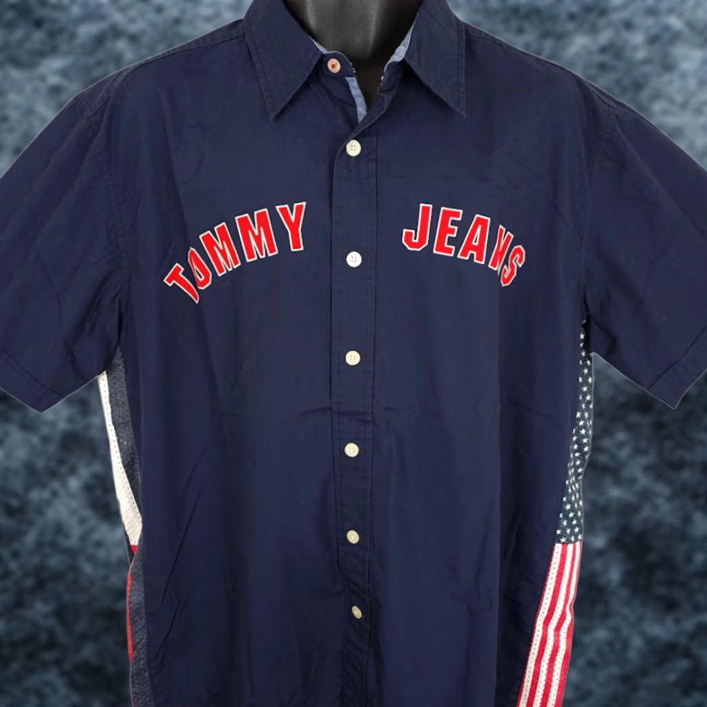 Tommy Hilfiger VINTAGE Tommy Hilfiger Shirt Mens Size L Blue 90s American Flag Mechanic Button-Up Short Sleeve Collared Size US L / EU 52-54 / 3 - 1 Thumbnail