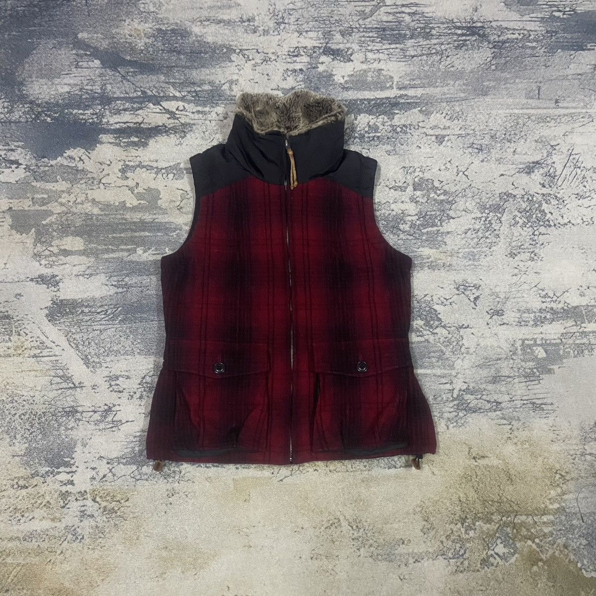 Japanese Brand Vintage Eddie Yukon Wool Goose Down Vest autumn Size US S / EU 44-46 / 1 - 1 Thumbnail