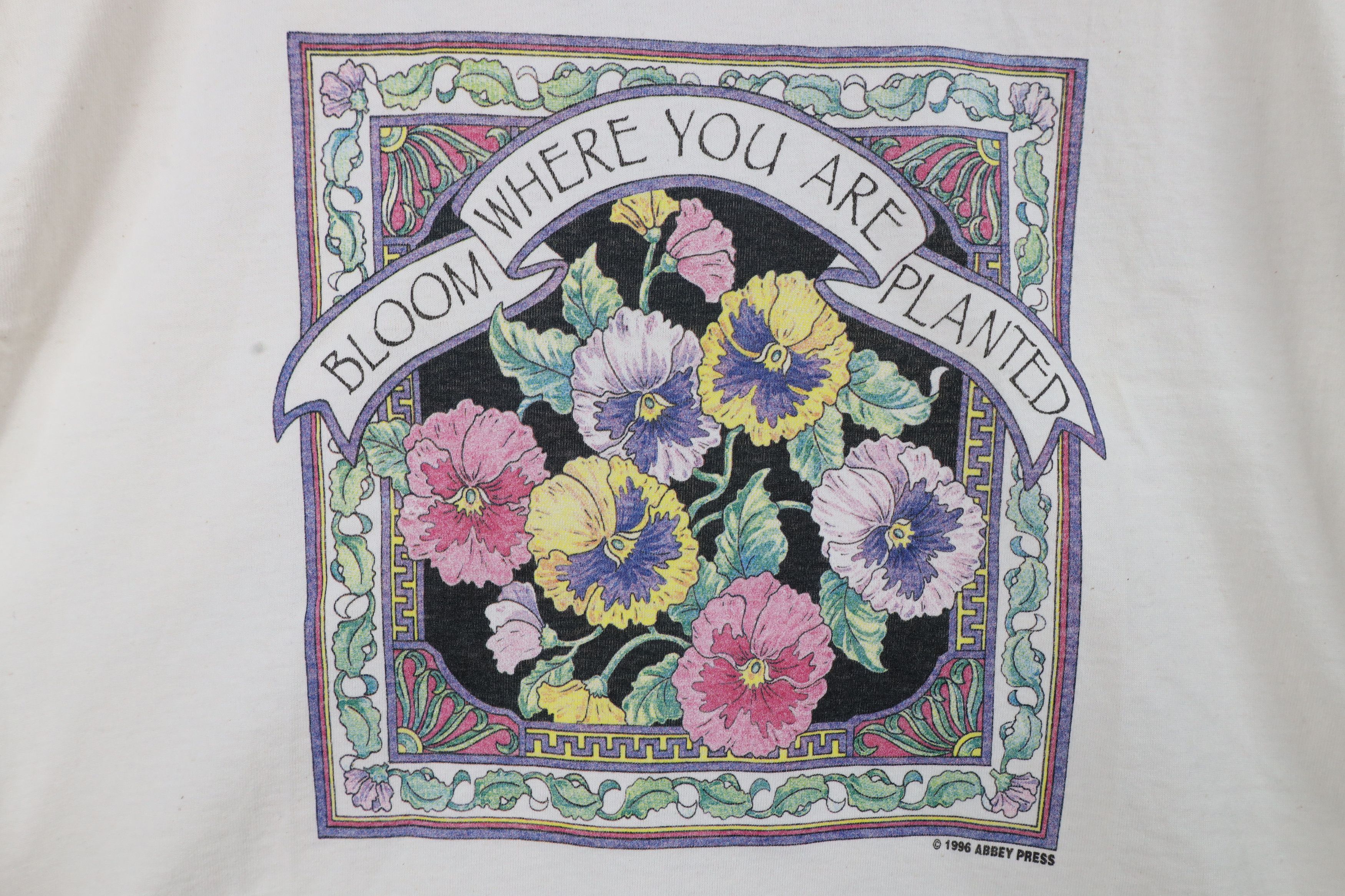Vintage Vintage 90s Streetwear Flower Floral T-Shirt Cream USA Size L / US 10 / IT 46 - 4 Thumbnail
