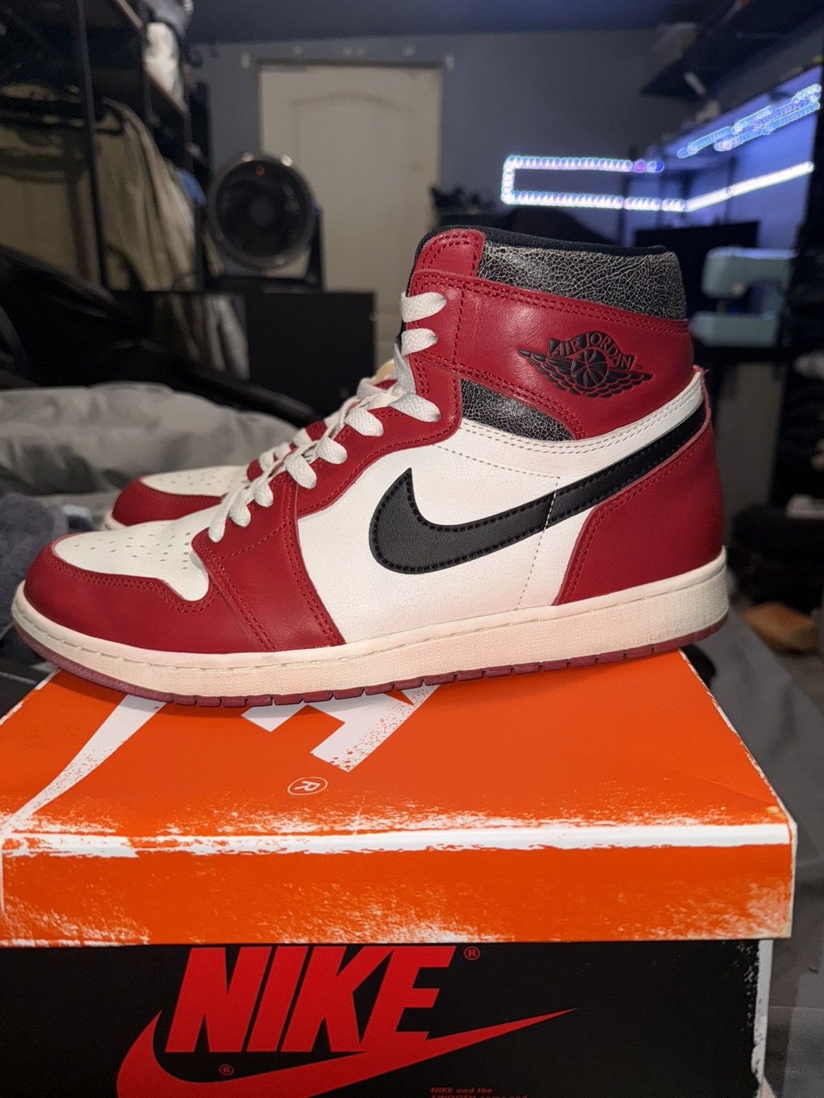 Jordan Brand Jordan 1 Lost & Found Size US 11.5 / EU 44-45 - 3 Thumbnail