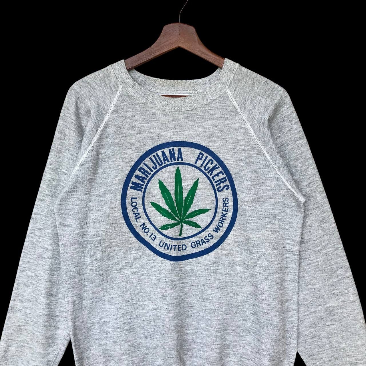 Vintage RARE 80s VINTAGE MARIJUANA PICKERS CREWNECK SWEATSHIRT Size US M / EU 48-50 / 2 - 8 Thumbnail