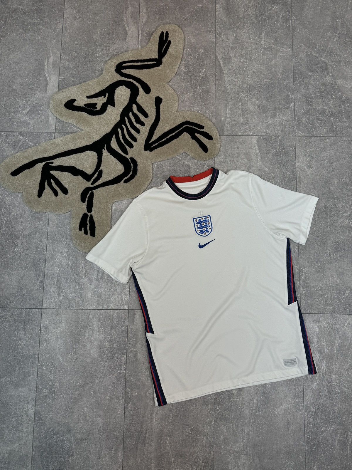 Nike Mens Vintage Nike England National Team T-shirt jersey Size US L / EU 52-54 / 3 - 1 Thumbnail