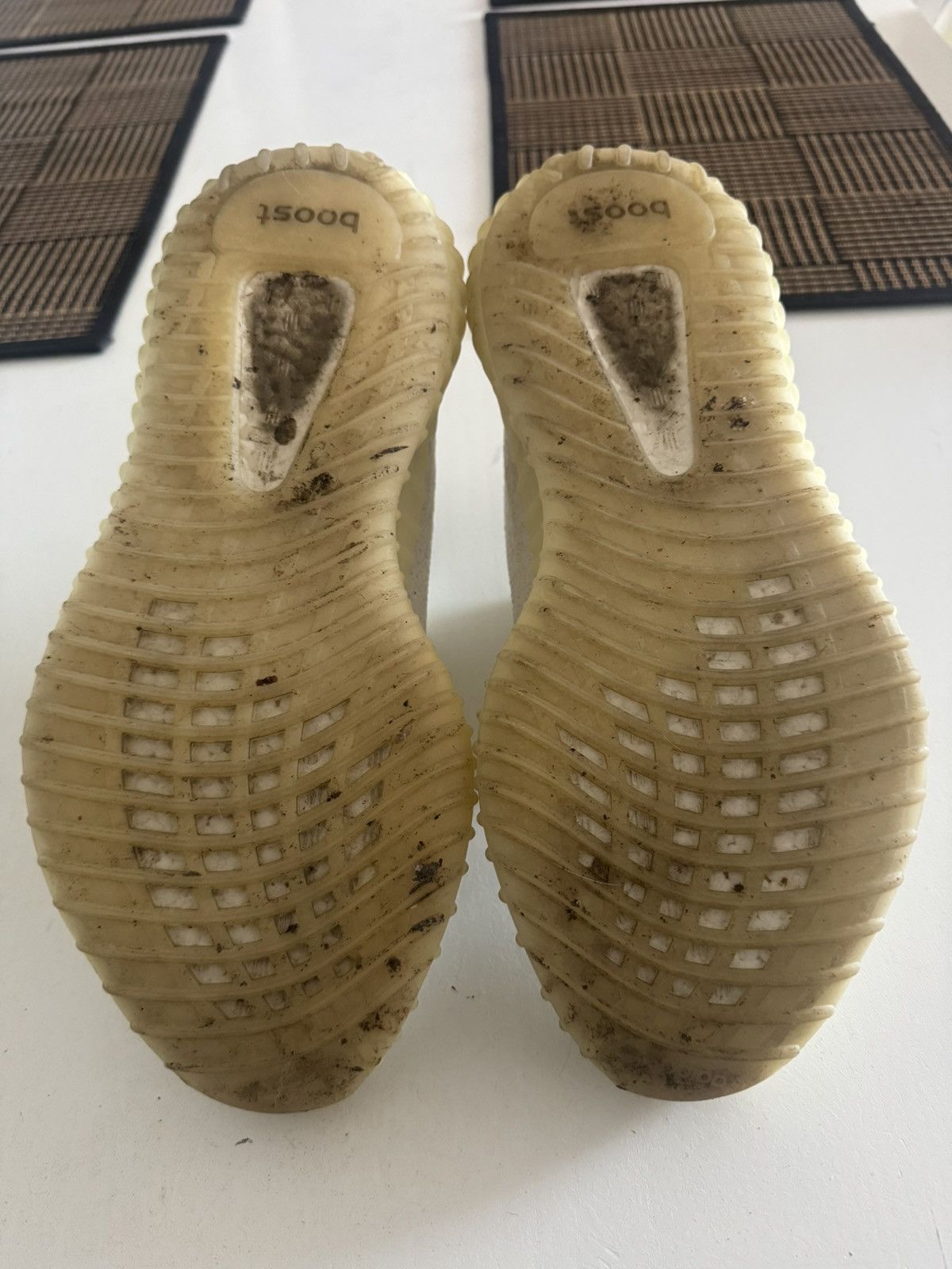 Yeezy Adidas Yeezy Boost 350 v2 Cream Size US 9 / EU 42 - 5 Thumbnail