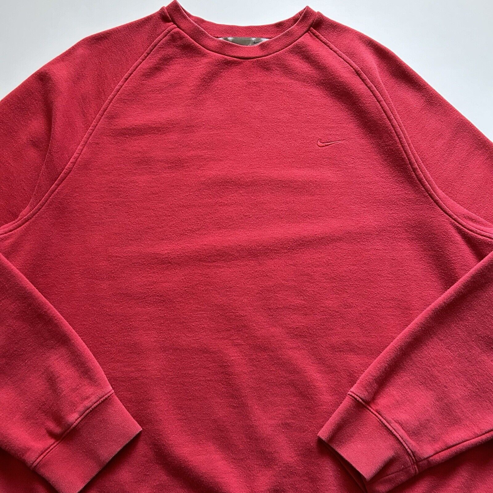 Nike Vintage Y2K Nike Sportswear Swoosh Crewneck XL Tonal Red Size US XL / EU 56 / 4 - 2 Thumbnail