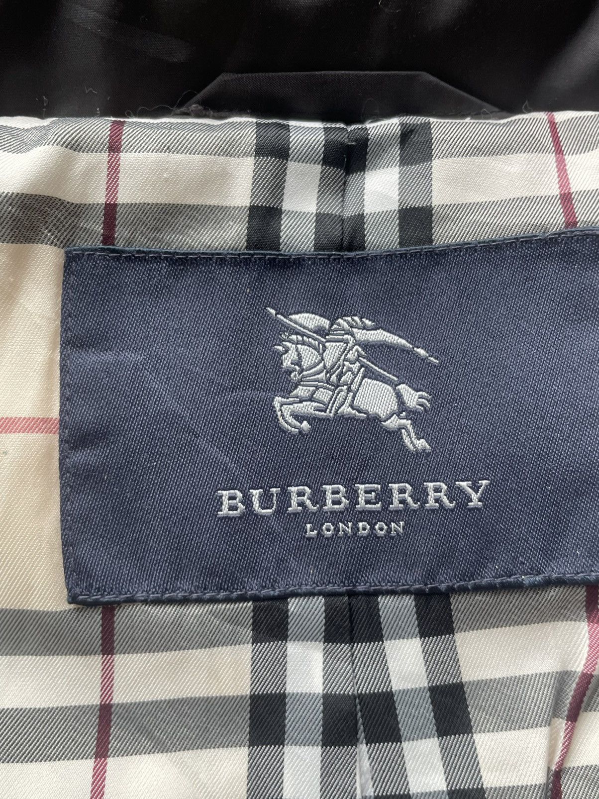 Burberry Authentic Burberry Quilted Jacket – Nova Check Lining Size US M / EU 48-50 / 2 - 8 Thumbnail