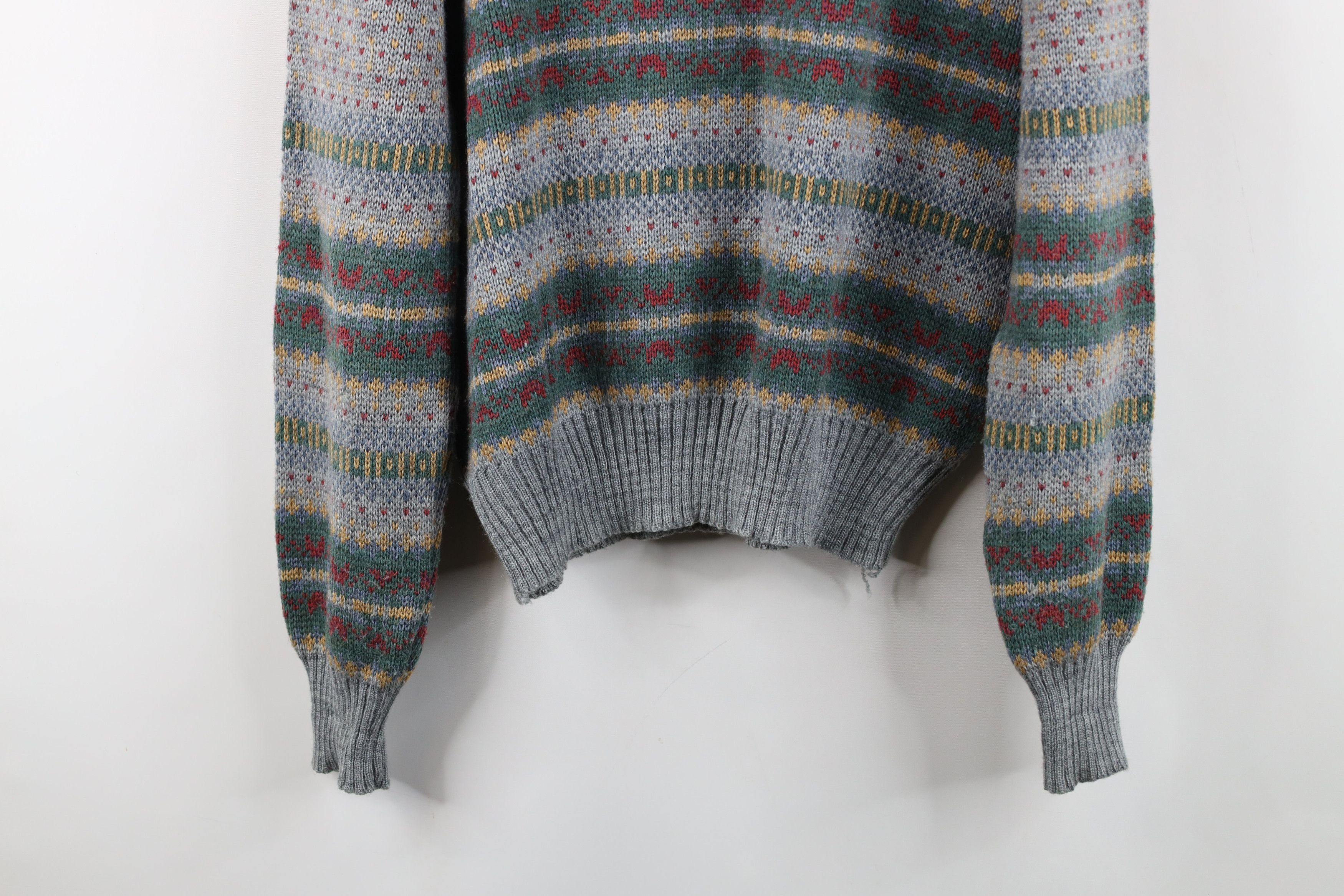 Vintage Vintage 70s Streetwear Rainbow Fair Isle Knit Sweater Size L / US 10 / IT 46 - 13 Thumbnail