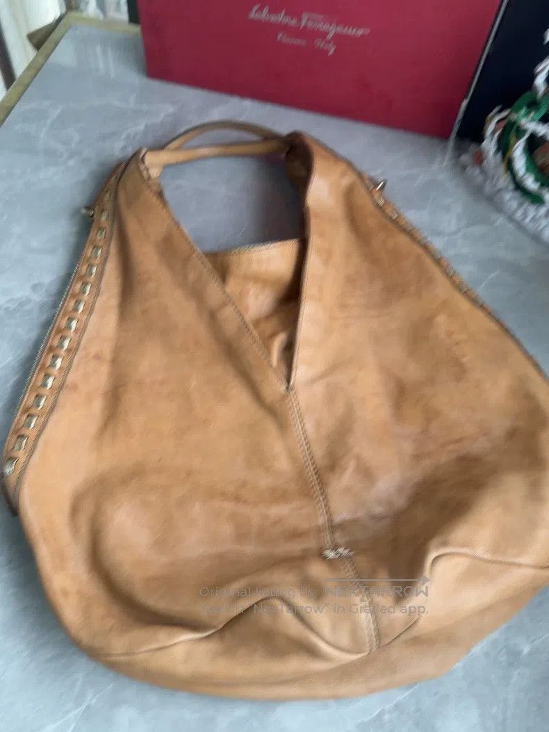 Givenchy Givenchy Brown Dinosaur Egg Bag Size ONE SIZE - 2 Thumbnail