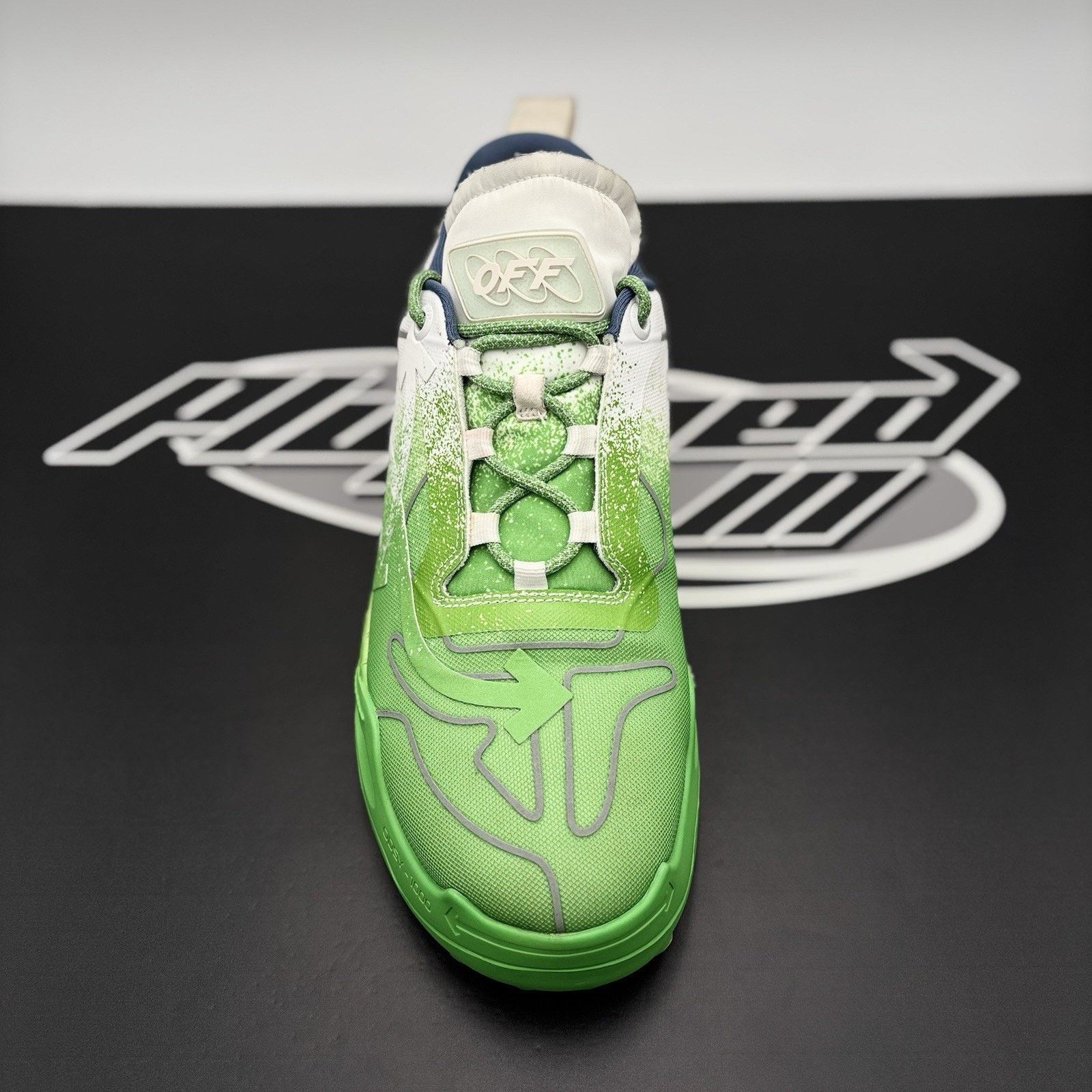 Off-White Off-White ODSY-1000 ' White, Green Spray Paint ' | GREAT! Size US 12 / EU 45 - 5 Thumbnail