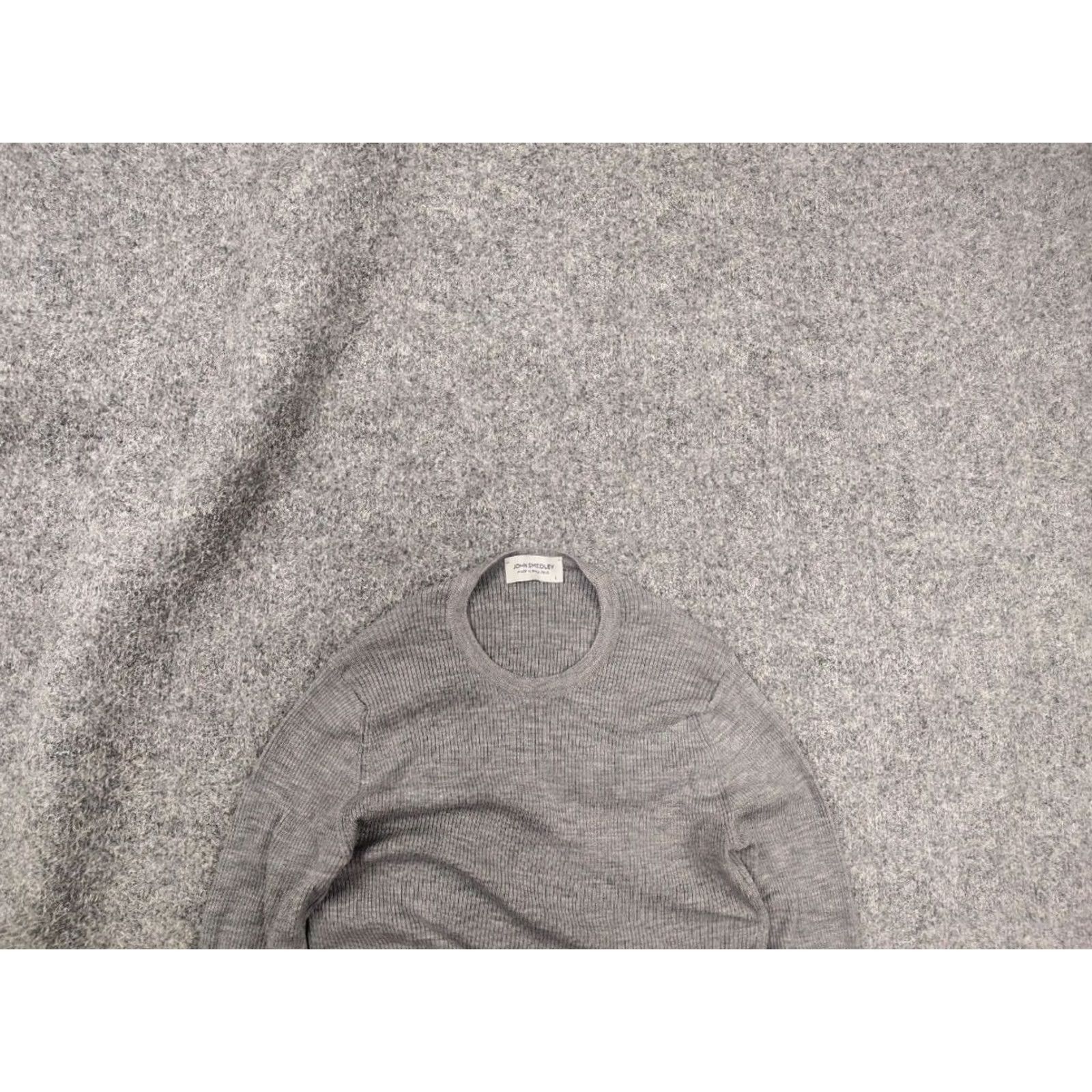 John Smedley John Smedley England gray Crewneck Wool Sweater Long sleeve S Men's Pullover Knit Solid - Size US S / EU 44-46 / 1 - 2 Thumbnail