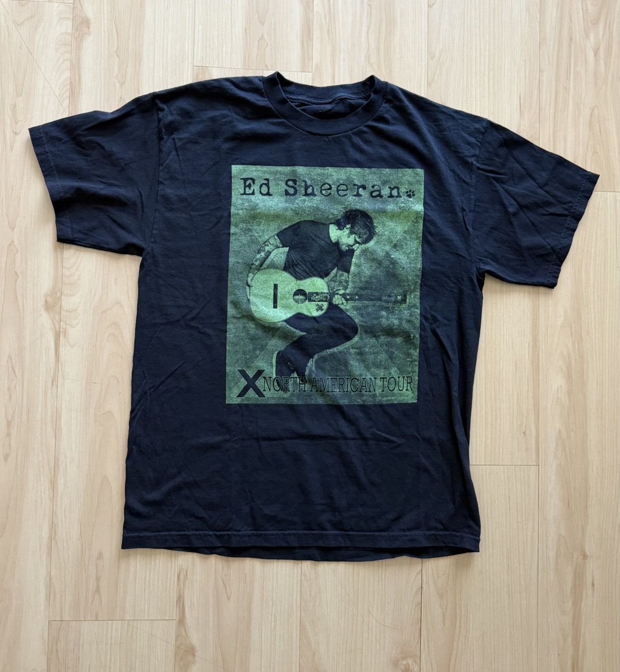 Vintage Vintage Ed Sheeran Tour T Shirt Size US L / EU 52-54 / 3 - 1 Thumbnail