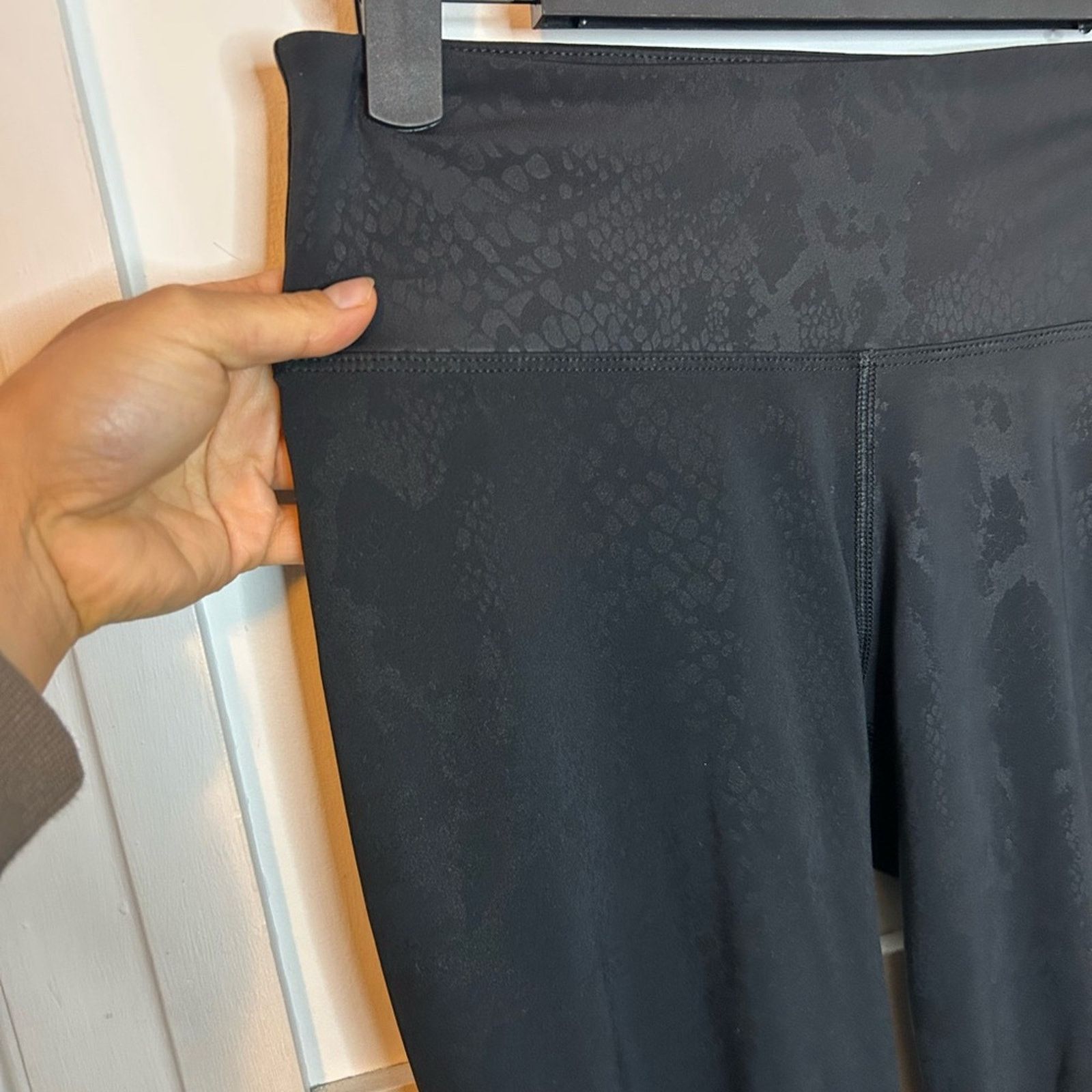 Other AR-33 BLACK MAMBA SNAKESKIN 7/8 LEGGING WOMEN'S SIZE SMALL Size 27" / US 4 / IT 40 - 4 Thumbnail