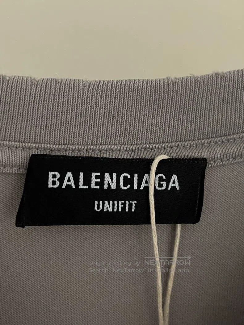 Balenciaga Balenciaga Logo printed holey vintage plain classic short- Size US S / EU 44-46 / 1 - 4 Thumbnail