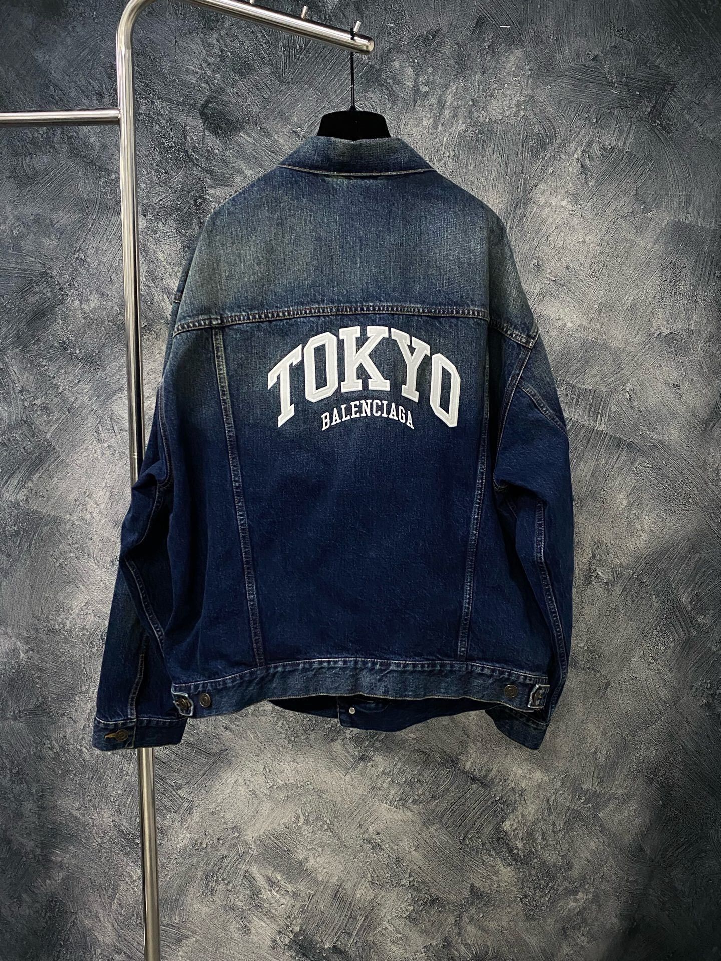 Balenciaga balenciaga limited edition denim jacket Size US XS / EU 42 / 0 - 2 Thumbnail