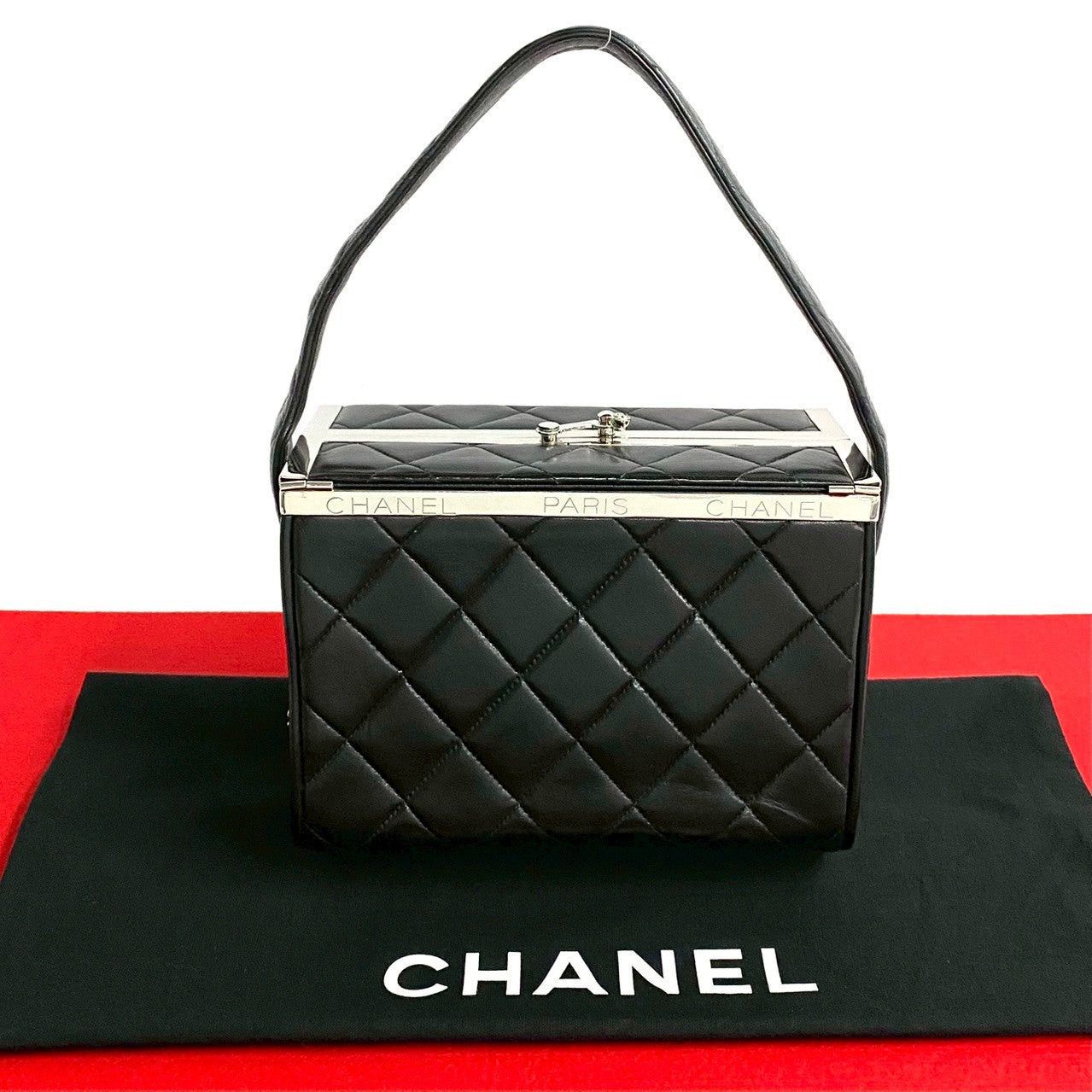 Chanel Chanel Handbag Black Leather Size ONE SIZE - 1 Thumbnail