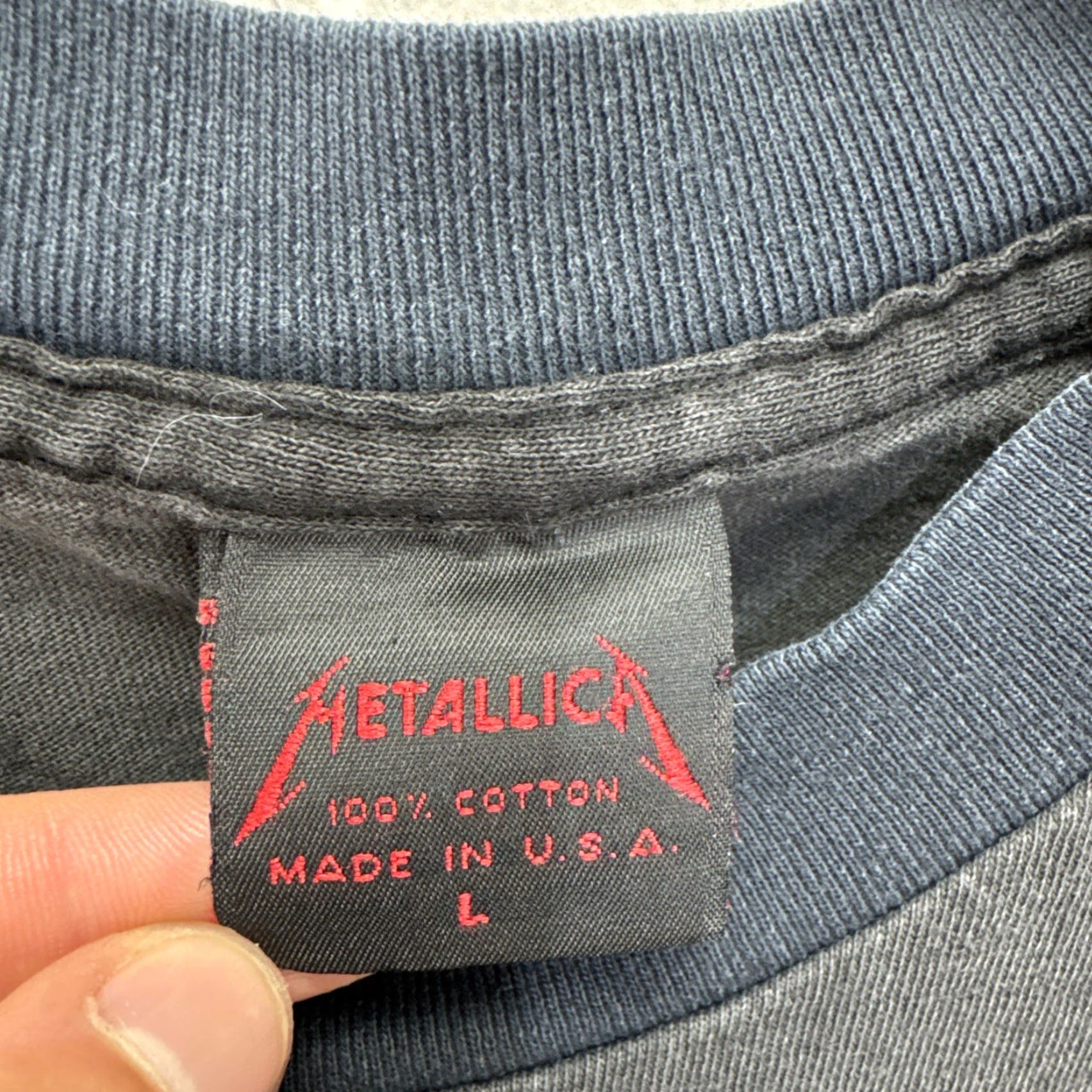 Vintage VINTAGE Metallica T-Shirt Men Large 90s Band Merch Graphic Print Black Crew Neck Short Sleeve Metallica Logo Size US L / EU 52-54 / 3 - 3 Thumbnail