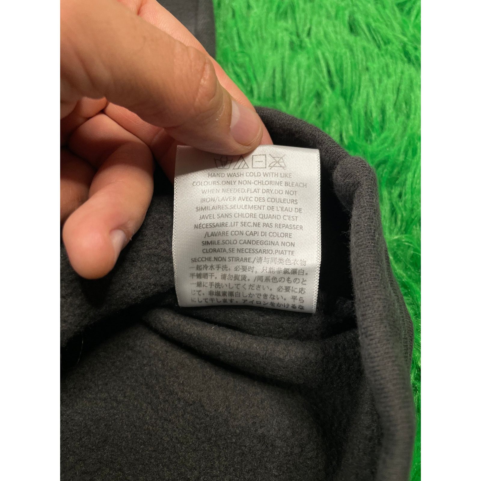Essentials Essentials Crewneck Washed Black Small Used Size US S / EU 44-46 / 1 - 6 Thumbnail