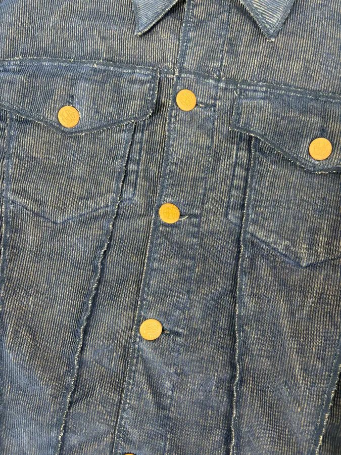 Jean Paul Gaultier 2000s Jean Paul Gaultier Navy Relief Denim Multi-Pocket Denim Jacket Size US S / EU 44-46 / 1 - 9 Thumbnail