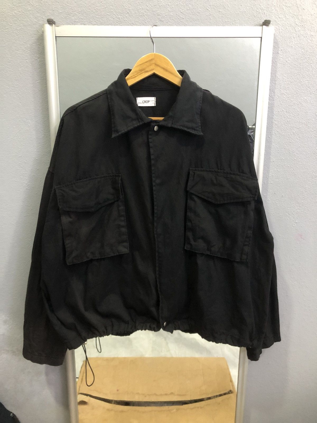 Helmut Lang CROP Black Utility Field Jacket Boxy Fit Drawstring Hem Size US L / EU 52-54 / 3 - 1 Thumbnail