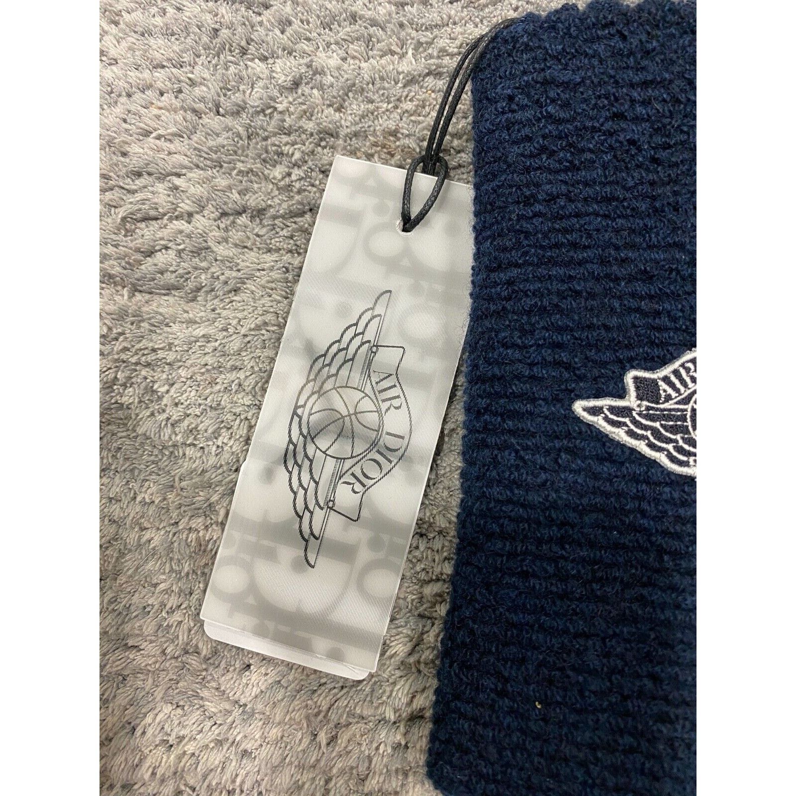 Dior Air Dior Jordaan Wing Basketball Sweat Arm Band Knit Gloves Size ONE SIZE - 6 Thumbnail