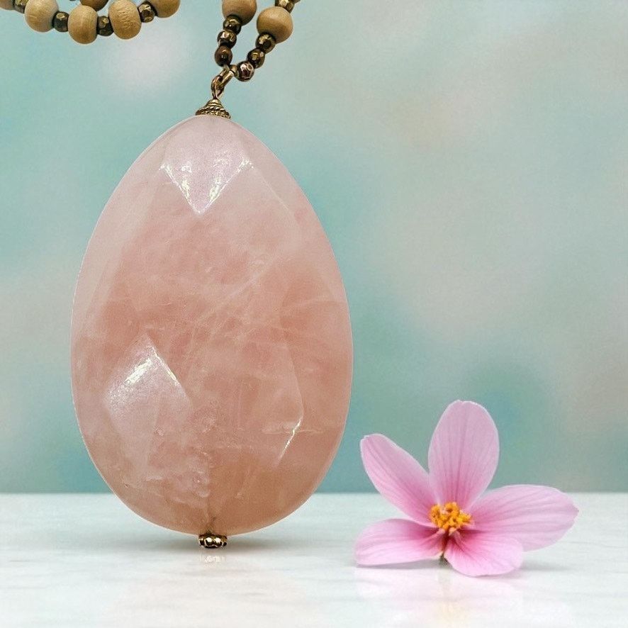 Vintage Rose Quartz Pendant Necklace-Wood Beads-Boho Chic-Gemstone Size ONE SIZE - 2 Thumbnail