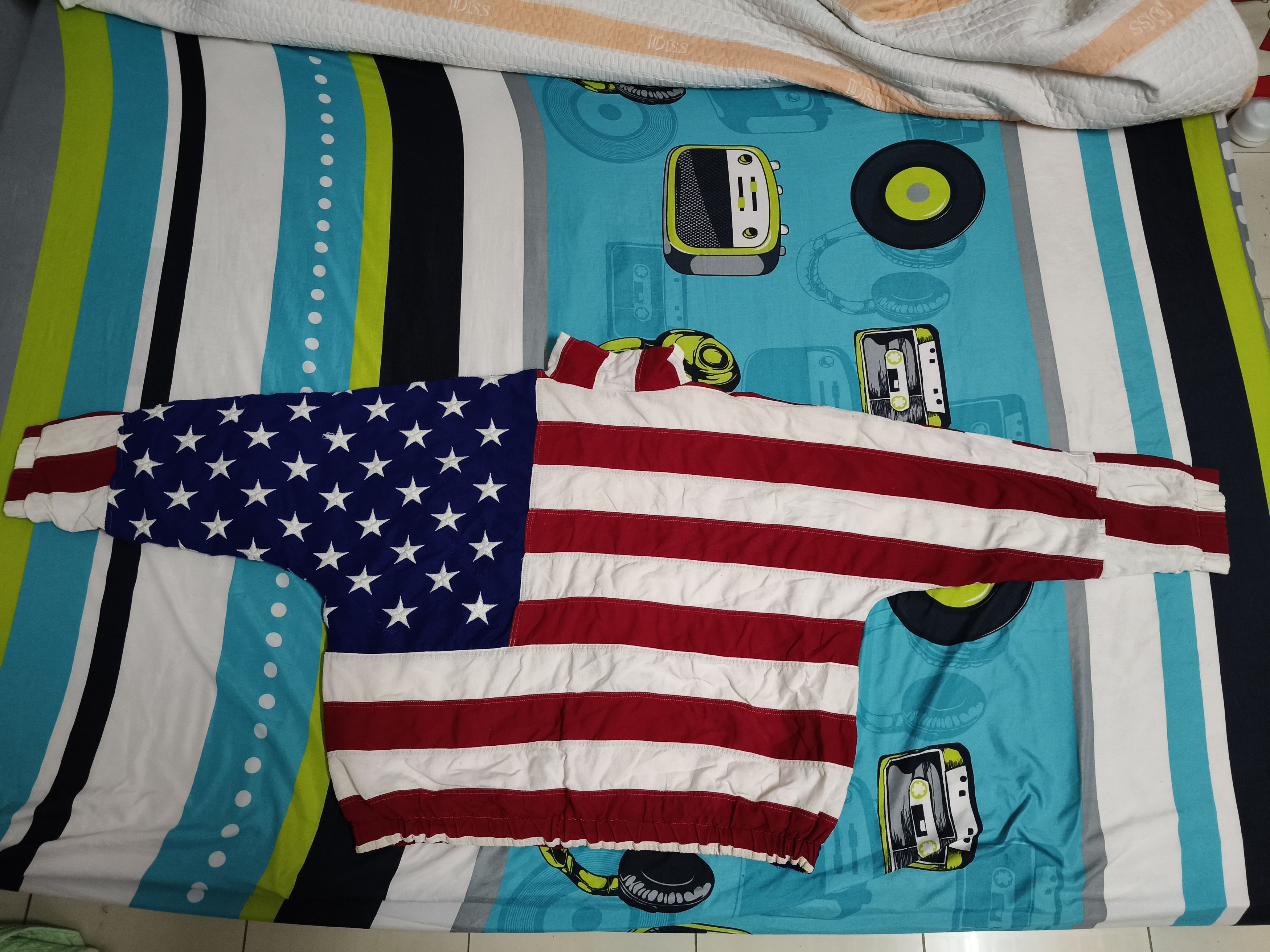 American Edition VINTAGE 1993 LIMITED EDITION LTD. AMERICAN FLAG BAGGY JACKET Size US XL / EU 56 / 4 - 2 Thumbnail
