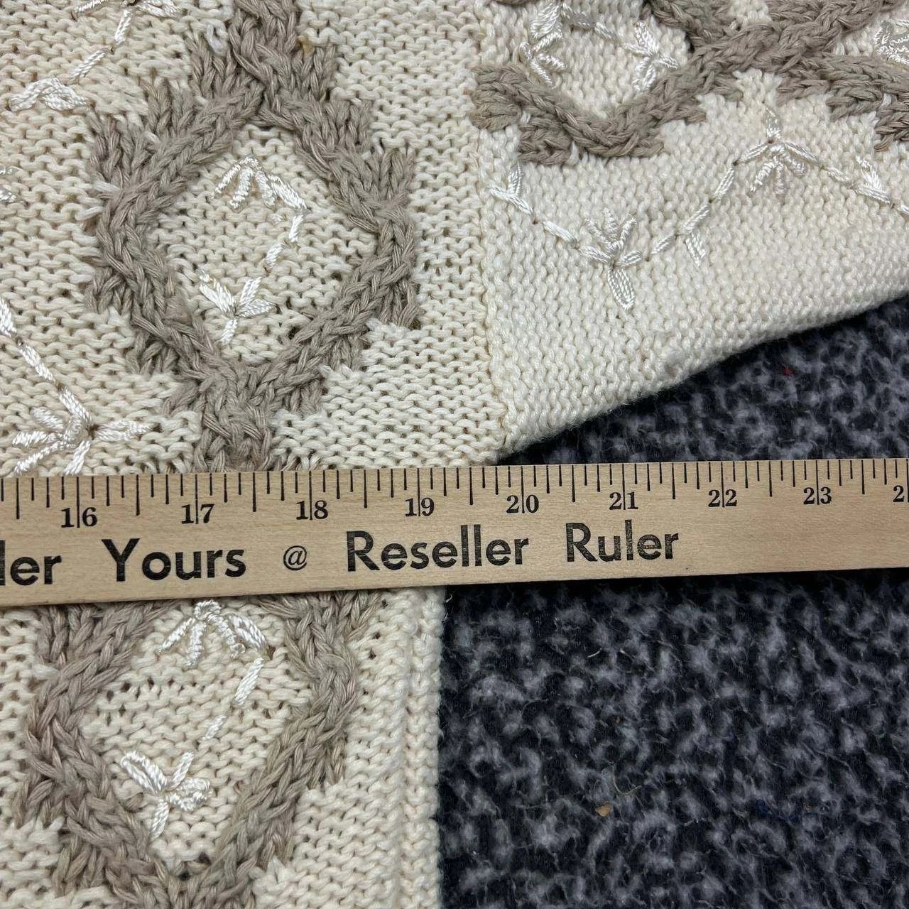 Express Vintage Express Sweater Women XS Cable Knit Pullover Size XS / US 0-2 / IT 36-38 - 4 Thumbnail