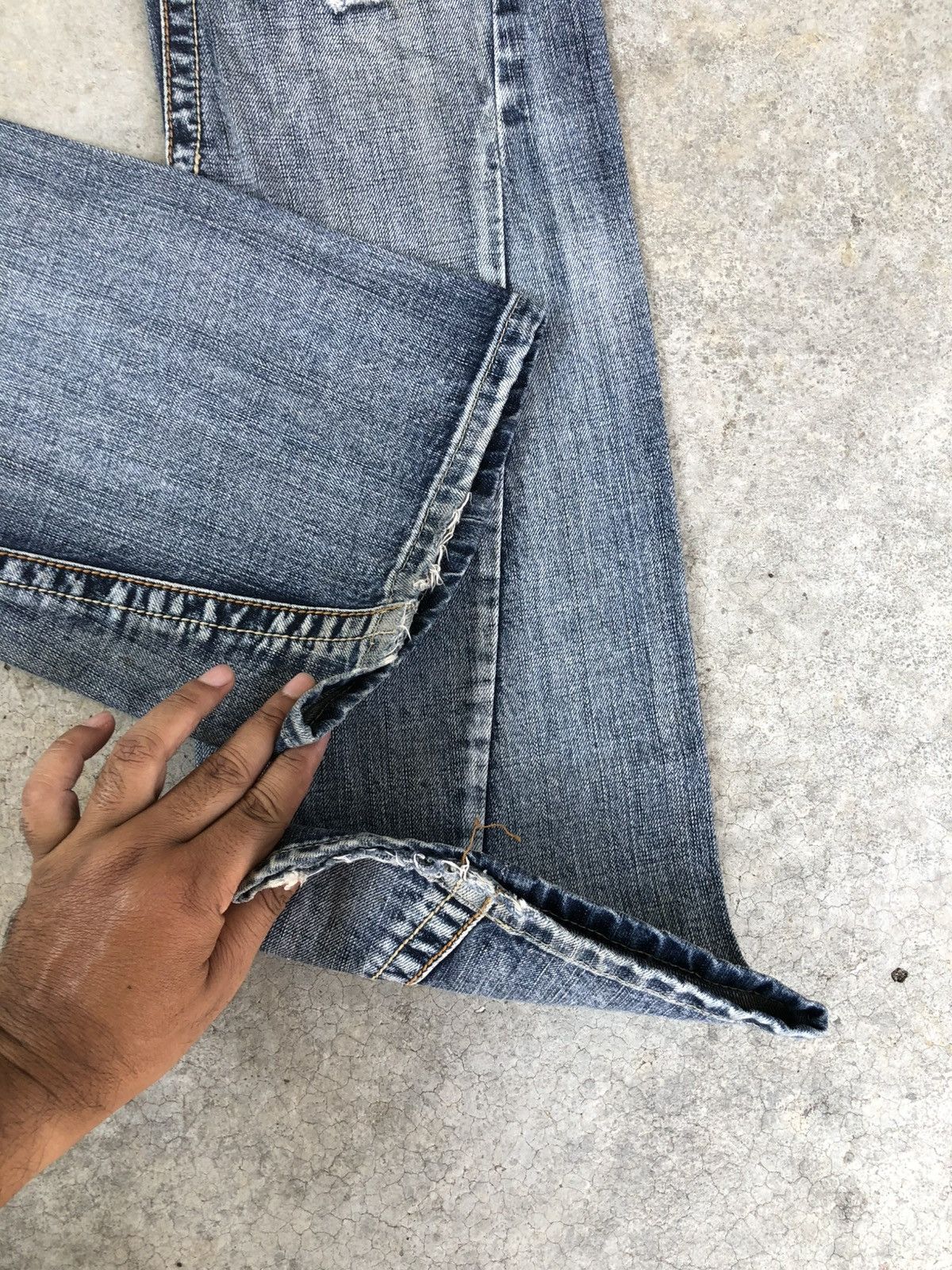 If Six Was Nine Semantic Design Flared Jeans Snake Skin Distressed Jeans Size US 30 / EU 46 - 13 Thumbnail
