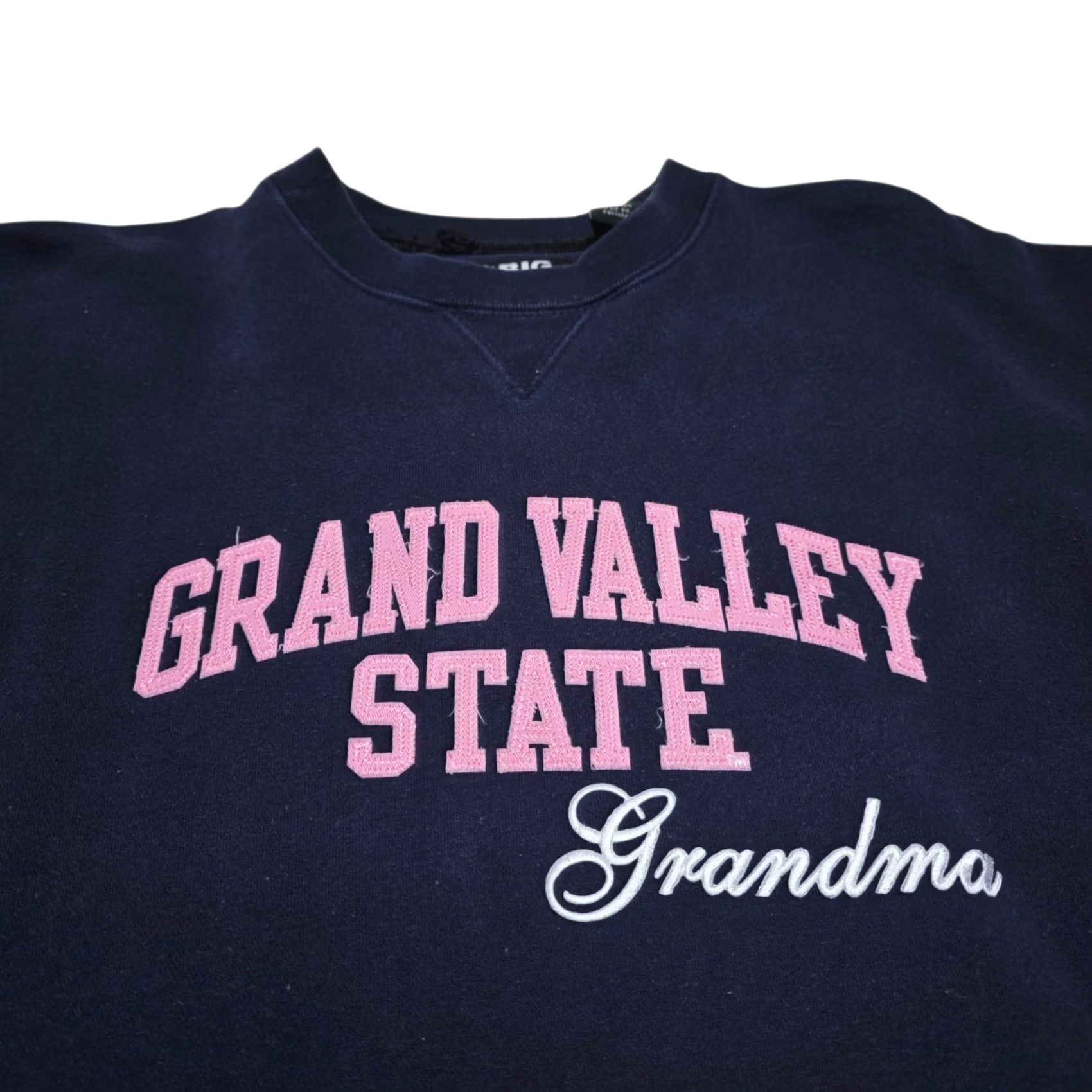 Vintage VINTAGE Grand Valley State Grandma Women’s Navy Sweatshirt Embroidered Medium Size M / US 6-8 / IT 42-44 - 2 Thumbnail