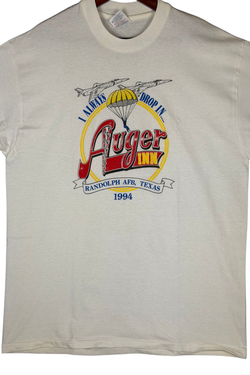 Hanes Vintage 1994 US Air Force Randolph AFB Auger Inn T-Shirt USA Size US XL / EU 56 / 4 - 4 Thumbnail